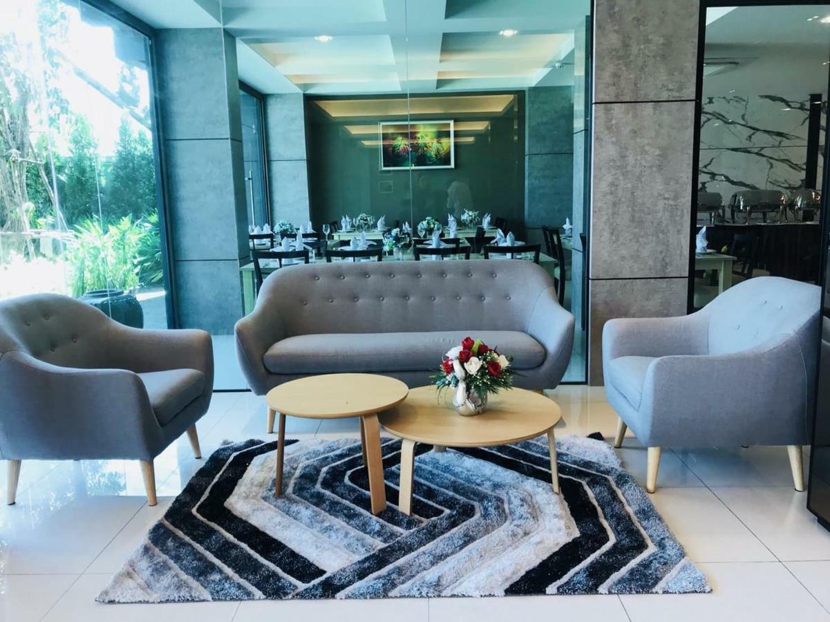The Raise Hotel Hat Yai Extérieur photo
